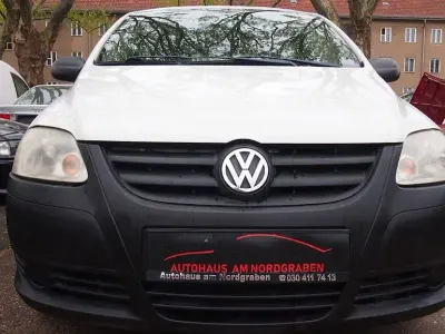 Używany VW Fox Basis 54 KM (39 kW) 2007 Biały Hatchback