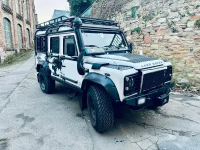 Gebraucht Land Rover Defender 122 PS (89 kW) 2012 Weiß Van / Kleinbus