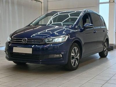 Blau Gebraucht 2024 VW Touran Comfortline Van / Kleinbus | 29.990 € (Fairer Preis)