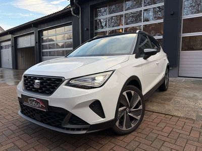 Weiß Gebraucht 2024 Seat Arona FR SUV | 20.999 € (Fairer Preis)