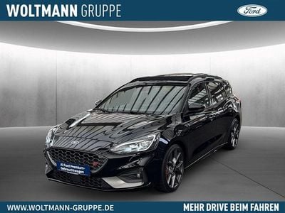 Iridiumschwarz metallic Gebraucht 2019 Ford Focus ST Limousine | 24.650 € (Etwas zu teuer)