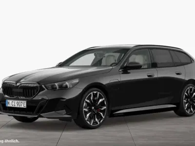 Gebraucht BMW 550e M Sport 489 PS (359 kW) 2025 Schwarz Kombi