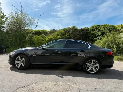 Gebraucht Jaguar XF Premium Luxury 207 PS (152 kW) 2009 Schwarz Limousine