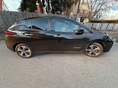 Second-hand Nissan Leaf Tekna 110 kW (150 CP) 2020 Negru Hatchback