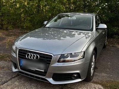 Gebraucht Audi A4 136 PS (100 kW) 2009 Silber Limousine
