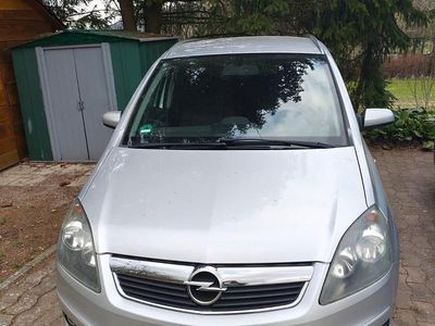 Gebraucht Opel Zafira 105 PS (77 kW) 2007 Silber Van / Kleinbus