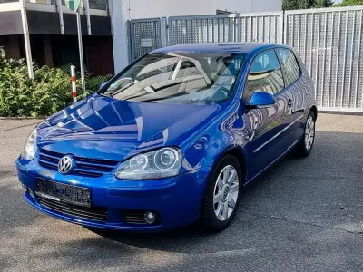 Gebraucht VW Golf V 140 PS (102 kW) 2004 Blau Kleinwagen