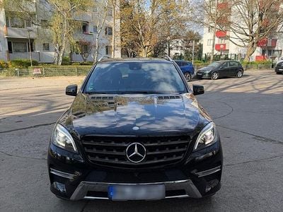 Gebraucht Mercedes ML350 245 PS (180 kW) 2014 Schwarz SUV