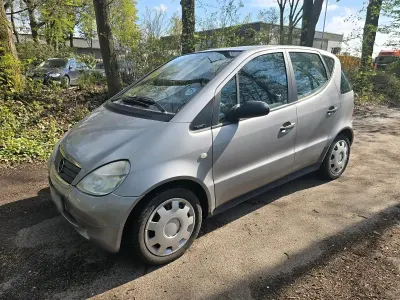 Usata Mercedes A170 90 CV (66 kW) 2002 Argento Utilitaria