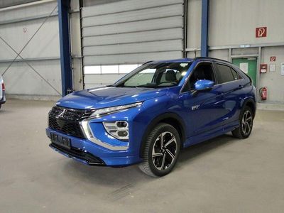 Blau laserblau (p) Gebraucht 2023 Mitsubishi Eclipse Cross SUV | 20.960 € (Guter Preis)