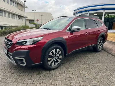 Neu Subaru Outback Platinum 169 PS (124 kW) 2025 Crimson red SUV