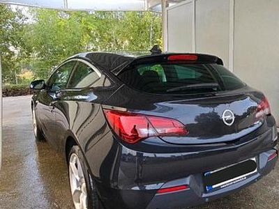 Opel Astra GTC
