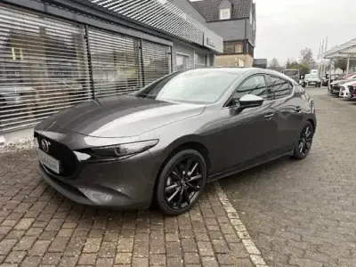 Używany Mazda 3 Selection 179 KM (131 kW) 2019 Szary Sedan/Limuzyna