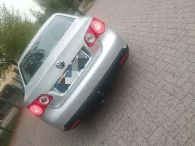 Gebraucht VW Jetta Trendline 102 PS (75 kW) 2006 Grau Limousine