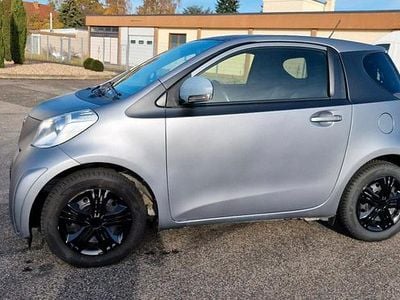 Toyota iQ