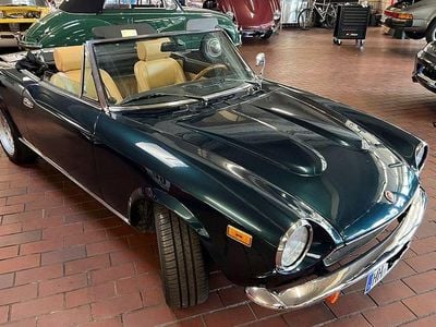 Second-hand Fiat 124 Spider 82 CP (60 kW) 1978 Verde Cabrio