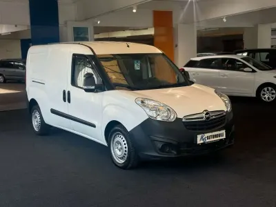 Gebraucht Opel Combo 95 PS (69 kW) 2018 Weiß Van / Kleinbus