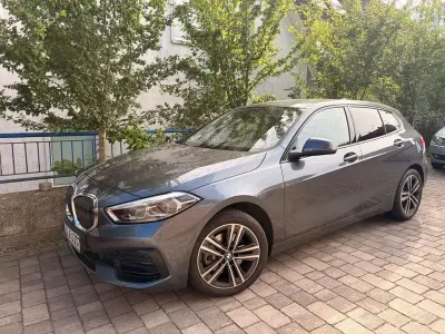 Gebraucht BMW 118 Sport Line 136 PS (100 kW) 2021 Grau Limousine