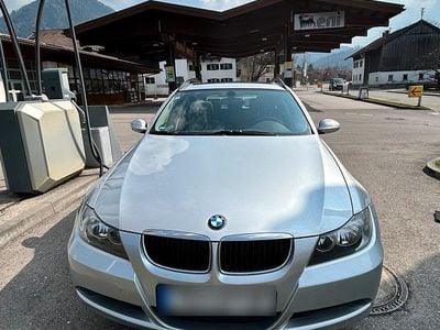Gebraucht BMW 320 150 PS (110 kW) 2006 Silber Kombi