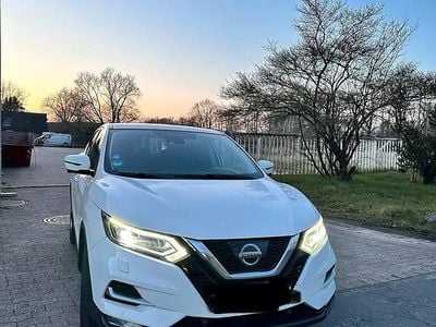 Gebraucht Nissan Qashqai 115 PS (84 kW) 2017 Weiß SUV
