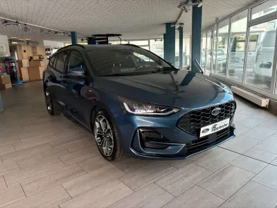 Neu Ford Focus ST-Line X 155 PS (114 kW) 2026 Chromablau metallic Kombi