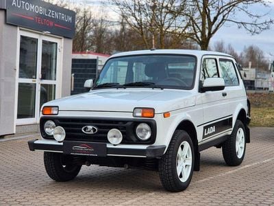 Gebraucht Lada niva 83 PS (61 kW) 2021 Weiß SUV