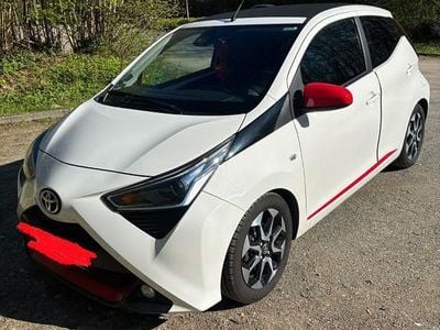 Usata Toyota Aygo X-wave 72 CV (52 kW) 2020 Bianco Utilitaria