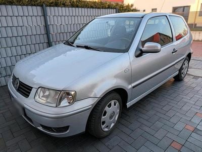 Gebraucht VW Polo 60 PS (44 kW) 2000 Silber Kleinwagen
