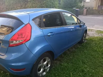 Gebraucht Ford Fiesta Titanium 82 PS (60 kW) 2009 Blau Limousine
