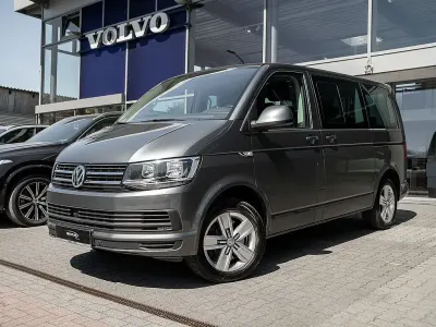 Usata VW T6 Comfortline 150 CV (110 kW) 2017 Grigio Furgone