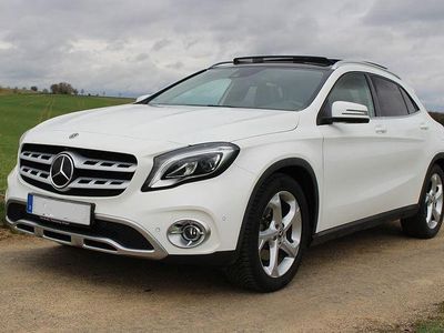 Gebraucht Mercedes GLA220 184 PS (135 kW) 2018 Weiß SUV