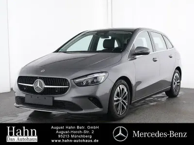 Gebraucht Mercedes B200 163 PS (119 kW) 2025 Grau Kleinwagen