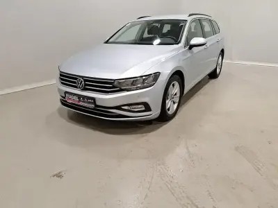 Gebraucht VW Passat Business 150 PS (110 kW) 2022 Scale silver metallic Kombi