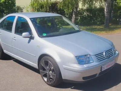 Gebraucht VW Bora Highline 101 PS (74 kW) 1998 Silber Limousine