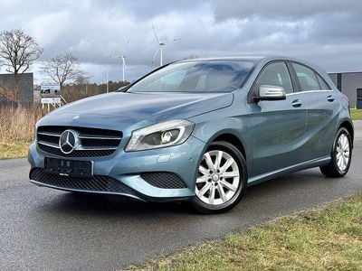 Gebraucht Mercedes A180 109 PS (80 kW) 2013 Blau Limousine