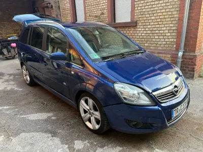 Gebraucht Opel Zafira Cosmo 150 PS (110 kW) 2008 Blau Van / Kleinbus