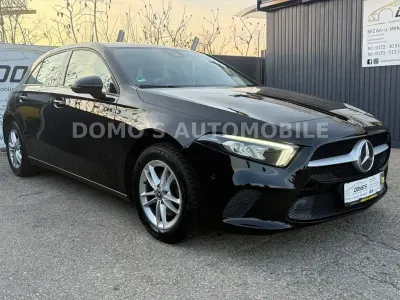Gebraucht Mercedes A180 Business 136 PS (100 kW) 2019 Schwarz Limousine