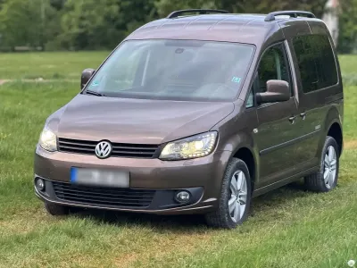 Używany VW Caddy 140 KM (102 kW) 2013 Brązowy Minivan