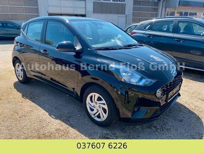 Gebraucht Hyundai i10 67 PS (49 kW) 2022 Schwarz Kleinwagen