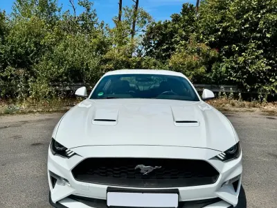 Gebraucht Ford Mustang GT Fastback 290 PS (213 kW) 2018 Weiß Coupé
