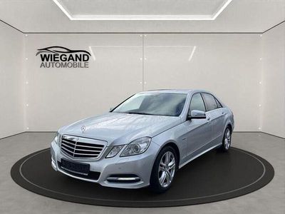 Gebraucht Mercedes E250 Avantgarde 204 PS (150 kW) 2012 Silber Limousine