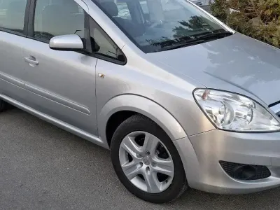 Brugt Opel Zafira 140 HK (102 kW) 2007 Grå MPV