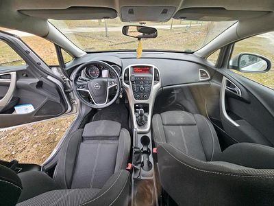 Gebraucht Opel Astra 120 PS (88 kW) 2010 Silber Kleinwagen