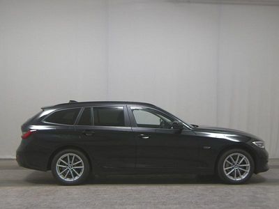 Usata BMW 330e Advantage 252 CV (185 kW) 2021 Nero Station wagon