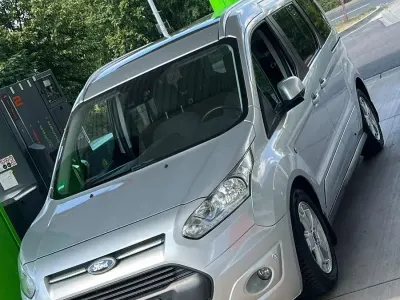 Gebraucht Ford Tourneo Connect 120 PS (88 kW) 2016 Grau Van / Kleinbus