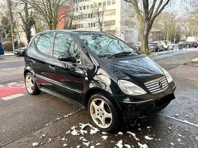 Schwarz Gebraucht 2002 Mercedes A190 Avantgarde Kombi | 699 € (Guter Preis)
