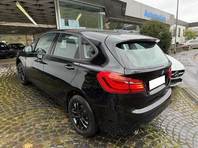 Gebraucht BMW 218 Advantage 150 PS (110 kW) 2019 Schwarz ii/bonnet fluid black Kombi