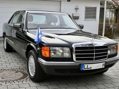 Gebraucht Mercedes 380 204 PS (150 kW) 1985 Schwarz Limousine