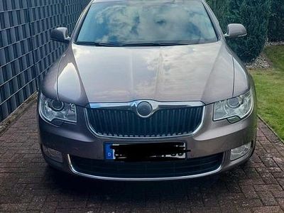 Gebraucht Skoda Superb Elegance 170 PS (125 kW) 2012 Andere farben Kombi