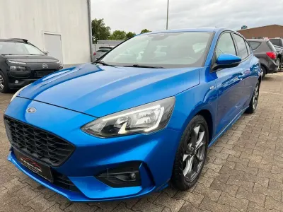 Gebraucht Ford Focus ST-Line 125 PS (91 kW) 2018 Blau Limousine
